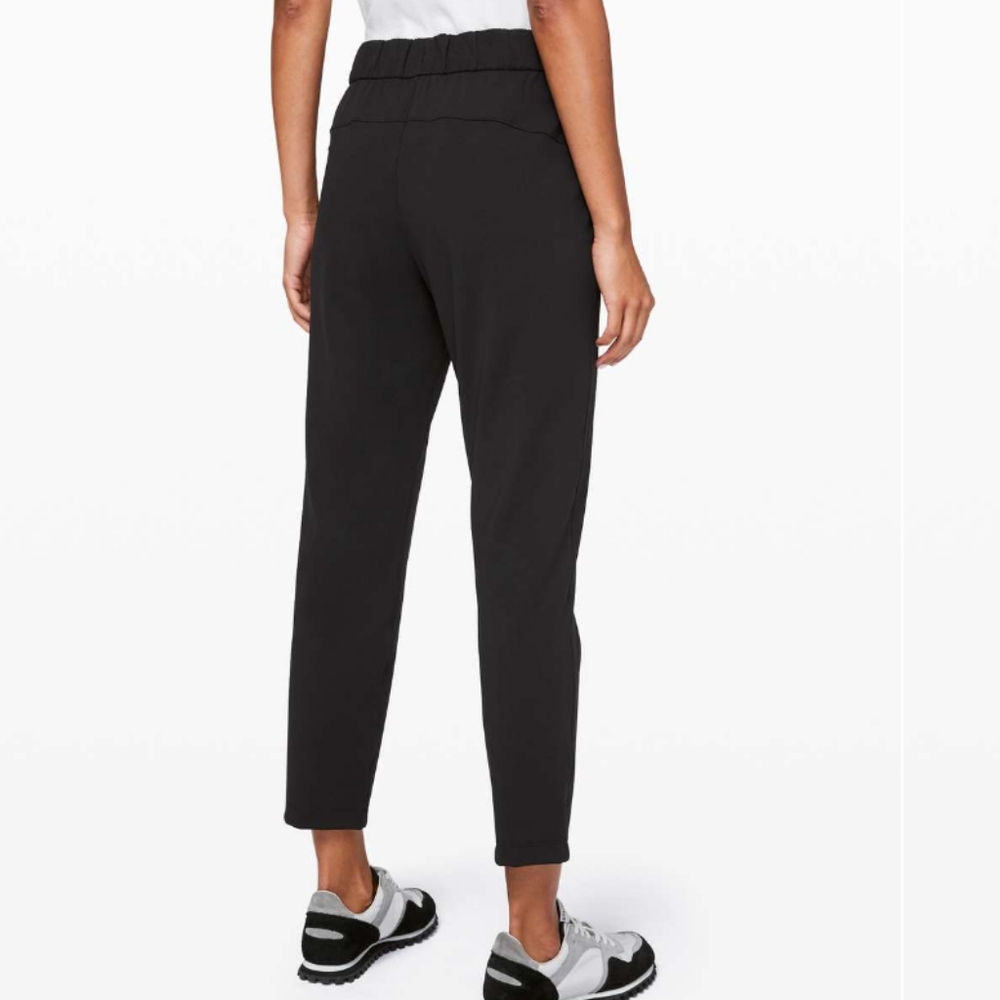 Women's Lululemon Black On the Fly Size 4 | Athletic‎ Workout Casual - Picture 2 of 14